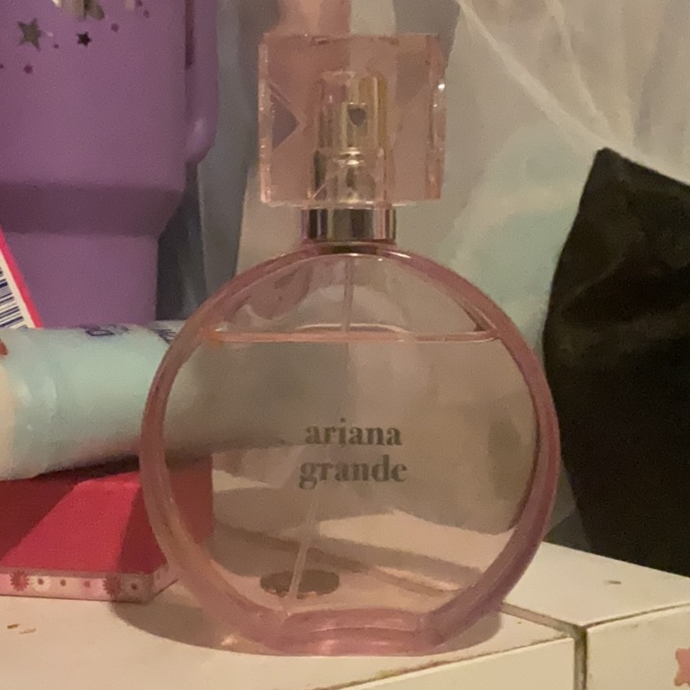 Ariana Grande Pink Spherical Perfume